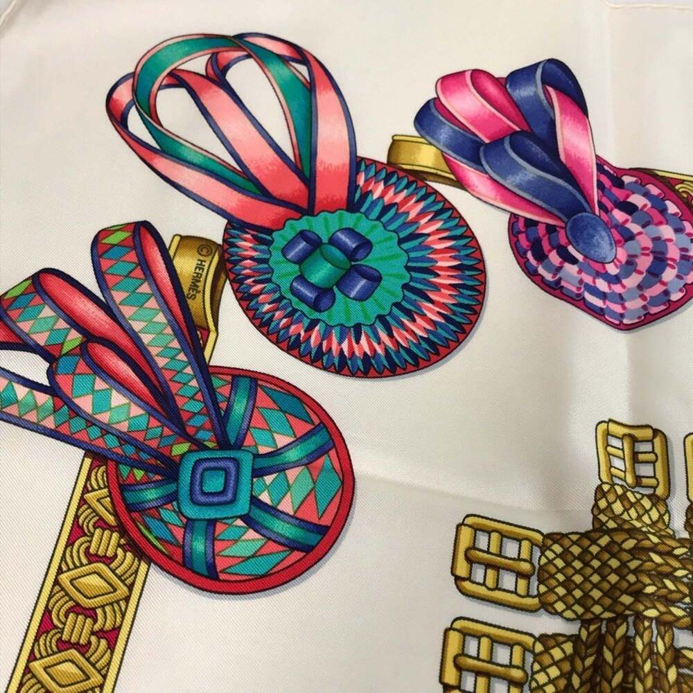 HERMES White Silk Scarf - Picture 10 of 12